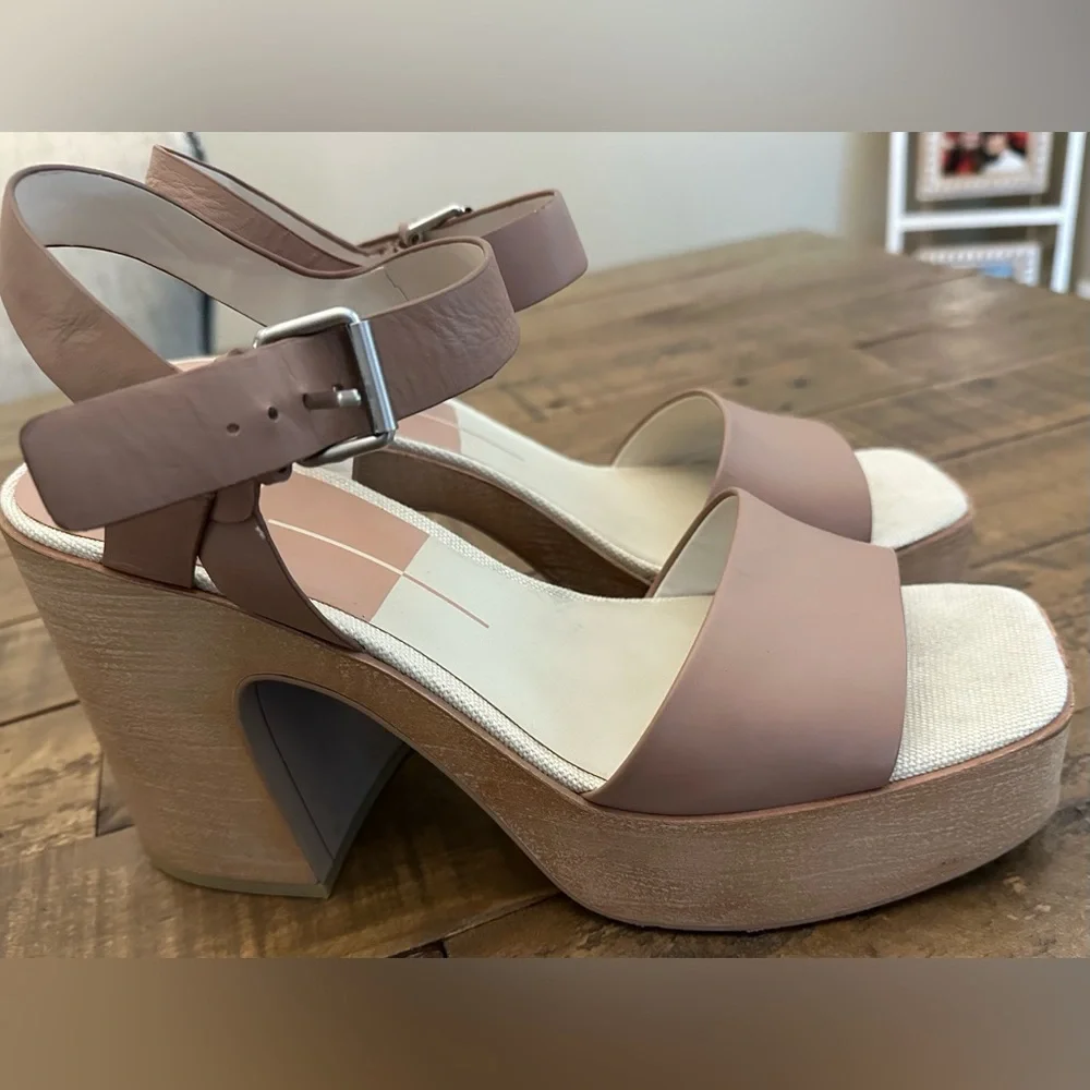 Dolce Vita preowned great